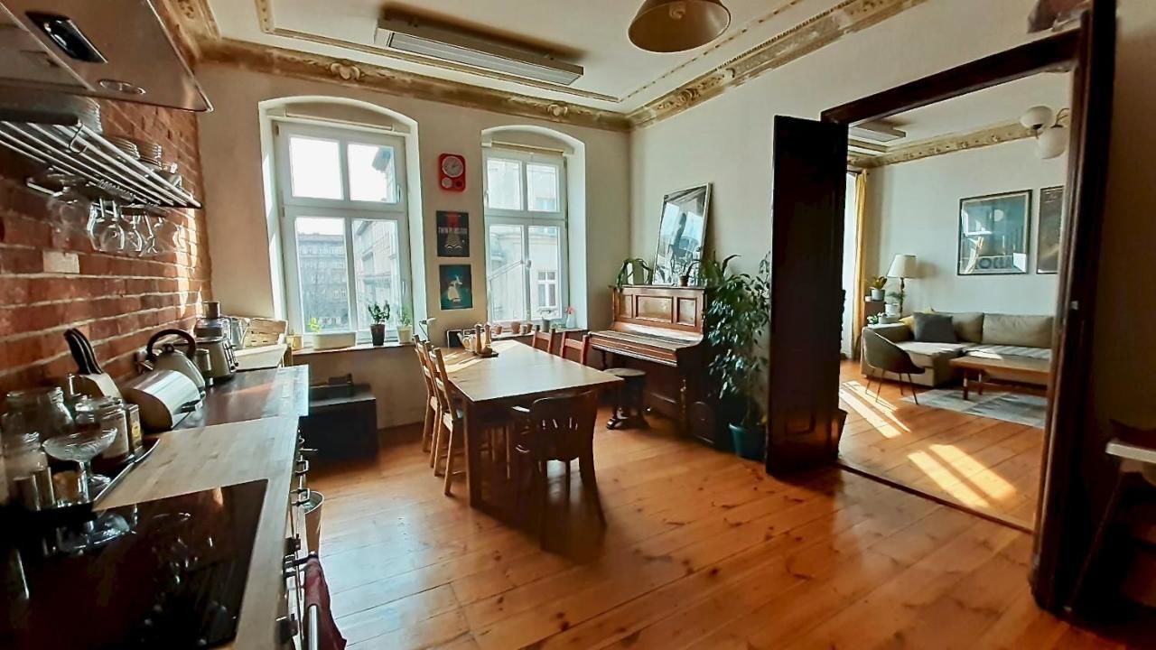 Апартаменты Unique private apartment in the city centre Вроцлав-4